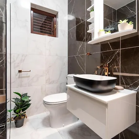 Dom wakacyjny 2 Bedroom Gorgeous In Seline