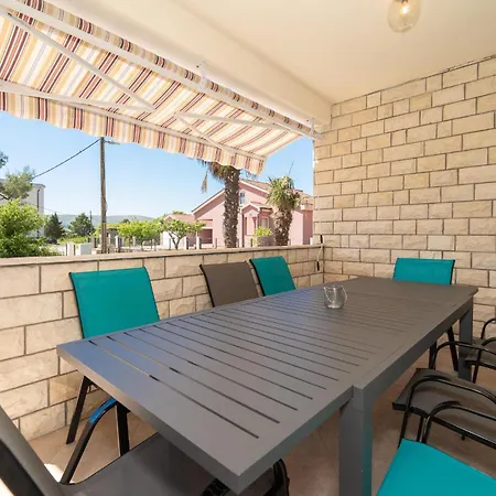 2 Bedroom Gorgeous In Holiday home Seline